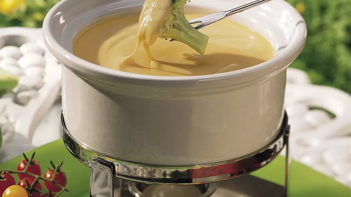 Cheddar Fondue