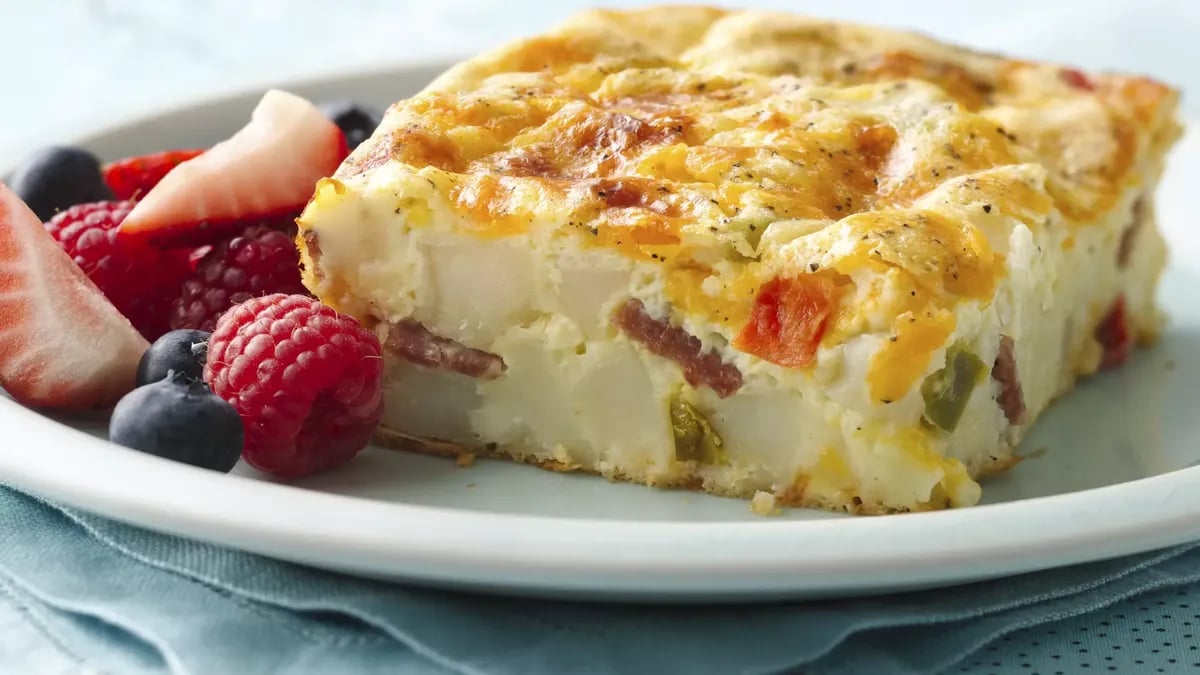 Cheddar and Potatoes Breakfast Bake