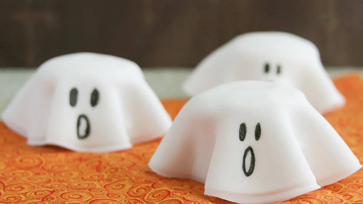 Halloween Ghost Cookie Stacks