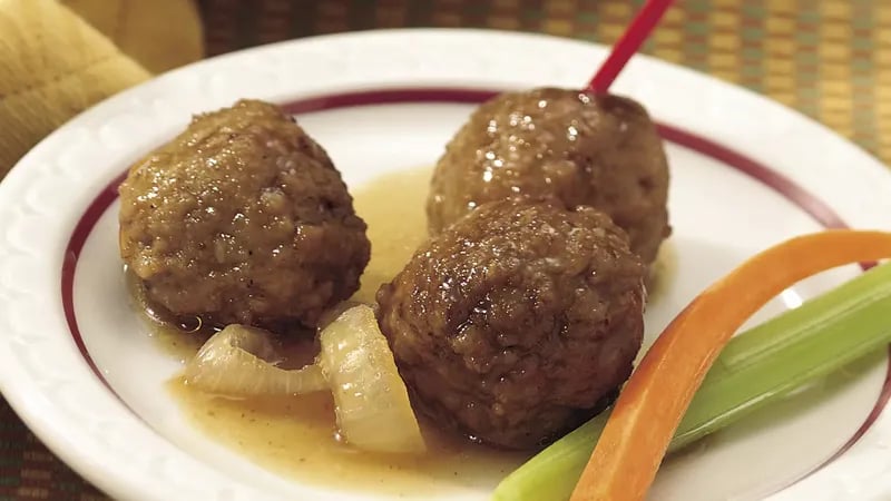 Slow-Cooker Bavarian Cocktail Meatballs