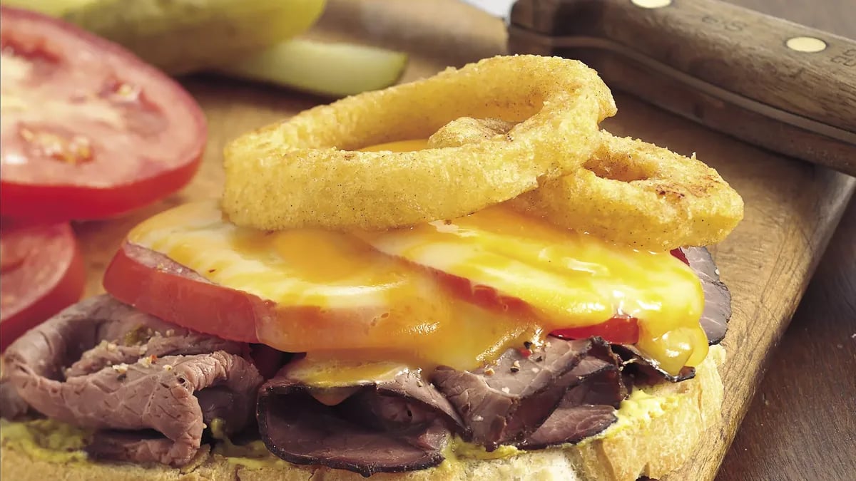 Cheesy Onion-Topped Beef Sandwiches