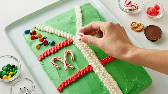 Eggnog Ugly Sweater Cake - Wilton