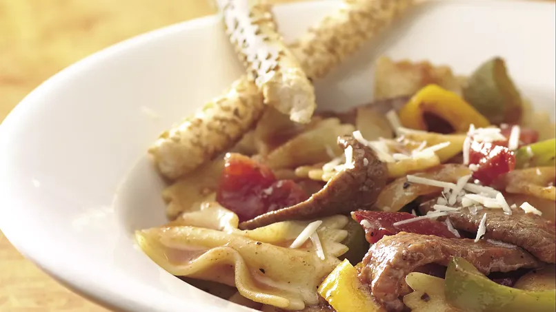 Bow-Tie Pasta with Beef and Tomatoes