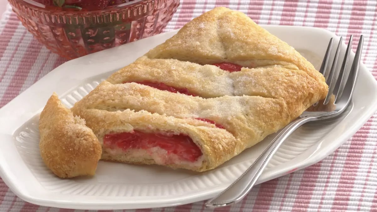 Strawberry-Cream Cheese Pastries