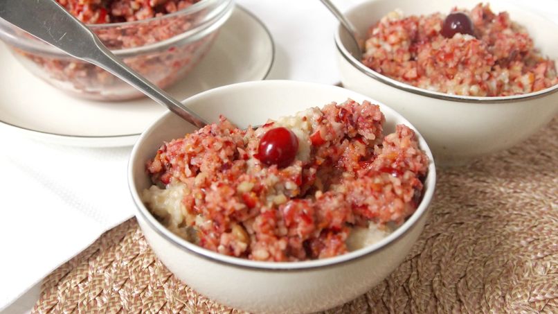 Hot Oatmeal with Cranberry Relish