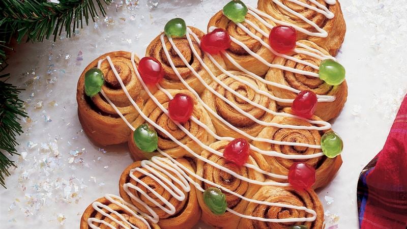 Pull-Apart Crescent Roll Christmas Tree - Belly Full
