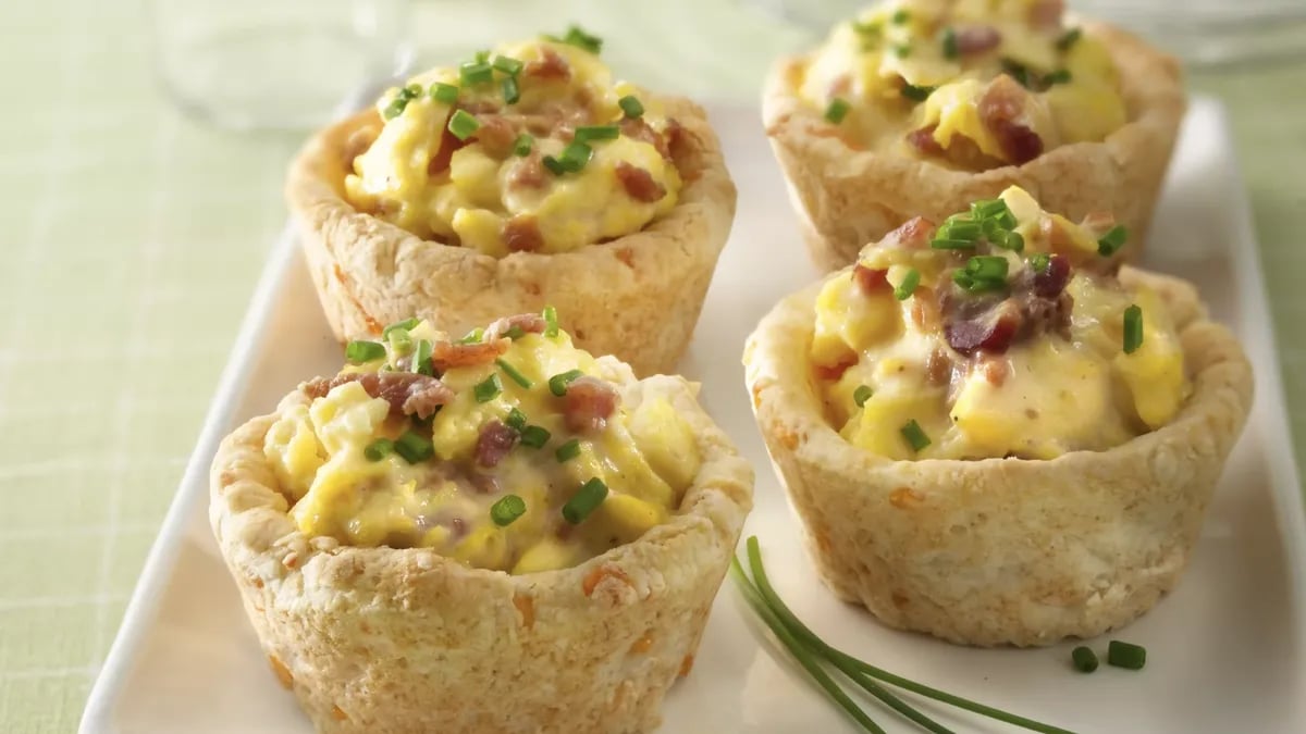 Scrambled Egg Biscuit Cups