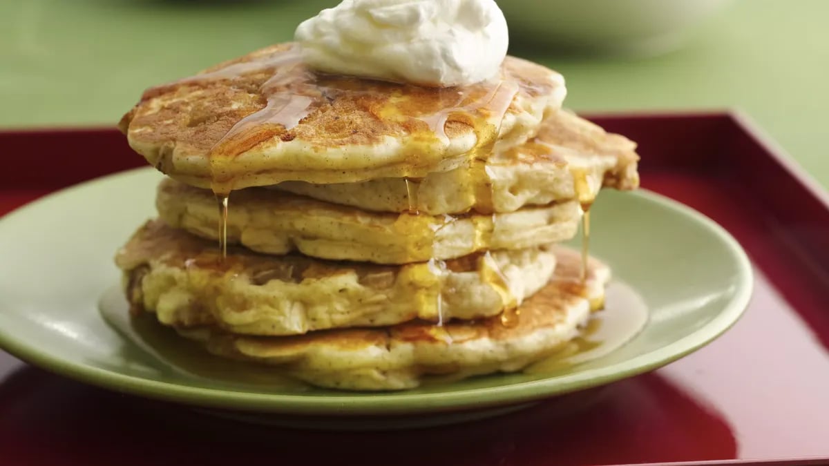 Apple Crisp Pancakes