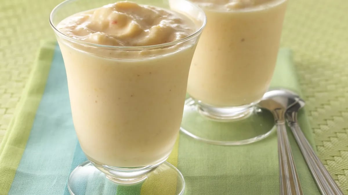 Creamy Peach Smoothies