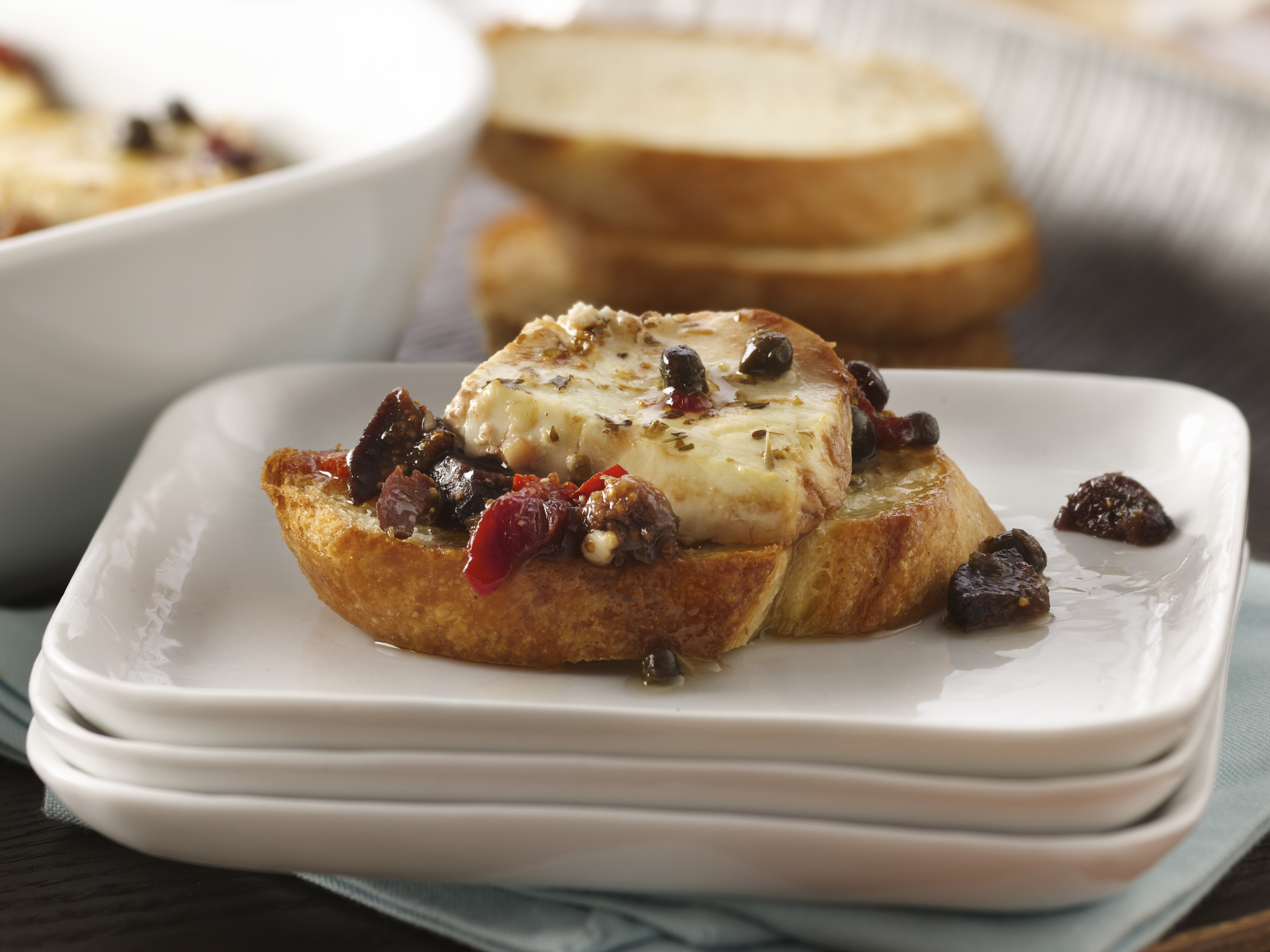 Baked Goat Cheese Crostini Recipe - Pillsbury.com