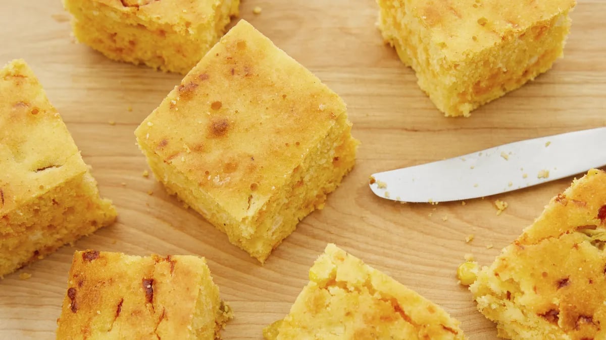 Green Chile Cornbread 