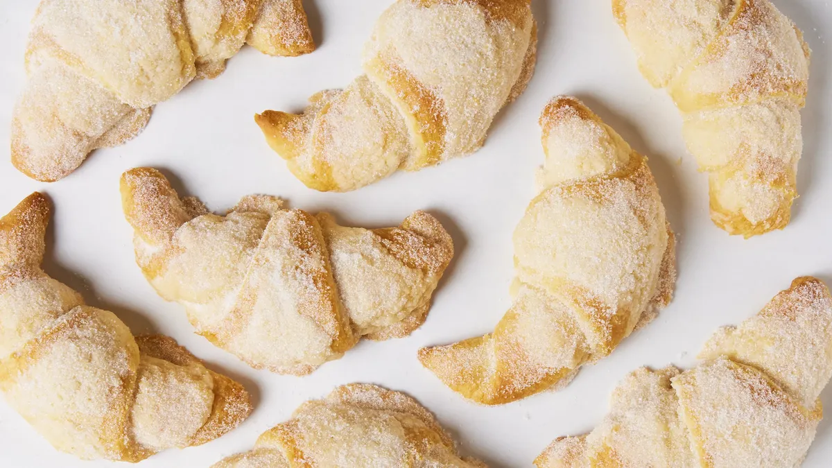  Easy Cuernitos de Azúcar (Little Sugar Croissants)