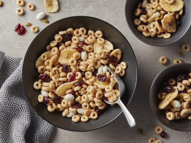 Honey Cheerios™ Snack Mix