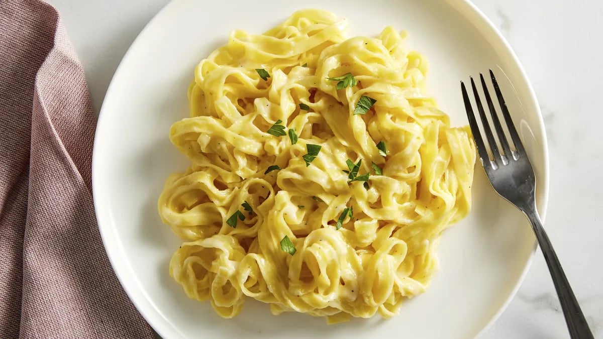 Fettuccine Alfredo