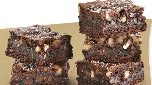 Classic Fudge Walnut Brownies