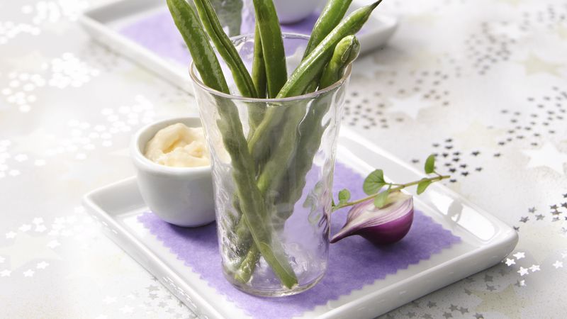 Roasted Green Beans with Roasted Garlic Aioli