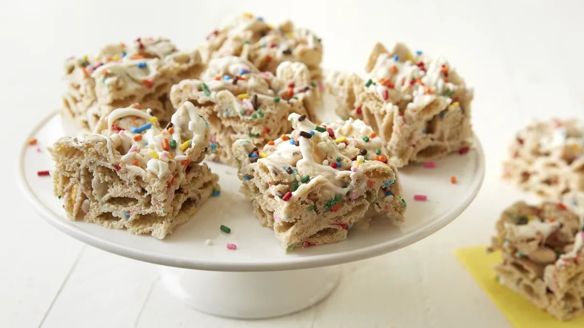 No-Bake Birthday Cake Bars