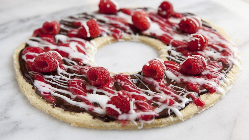 Raspberry and Chocolate Cookie Wreath