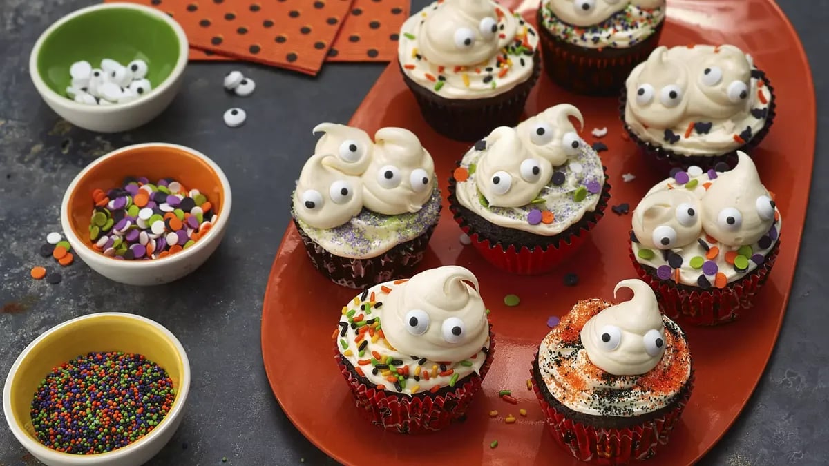 Spooky Ghost Cupcakes