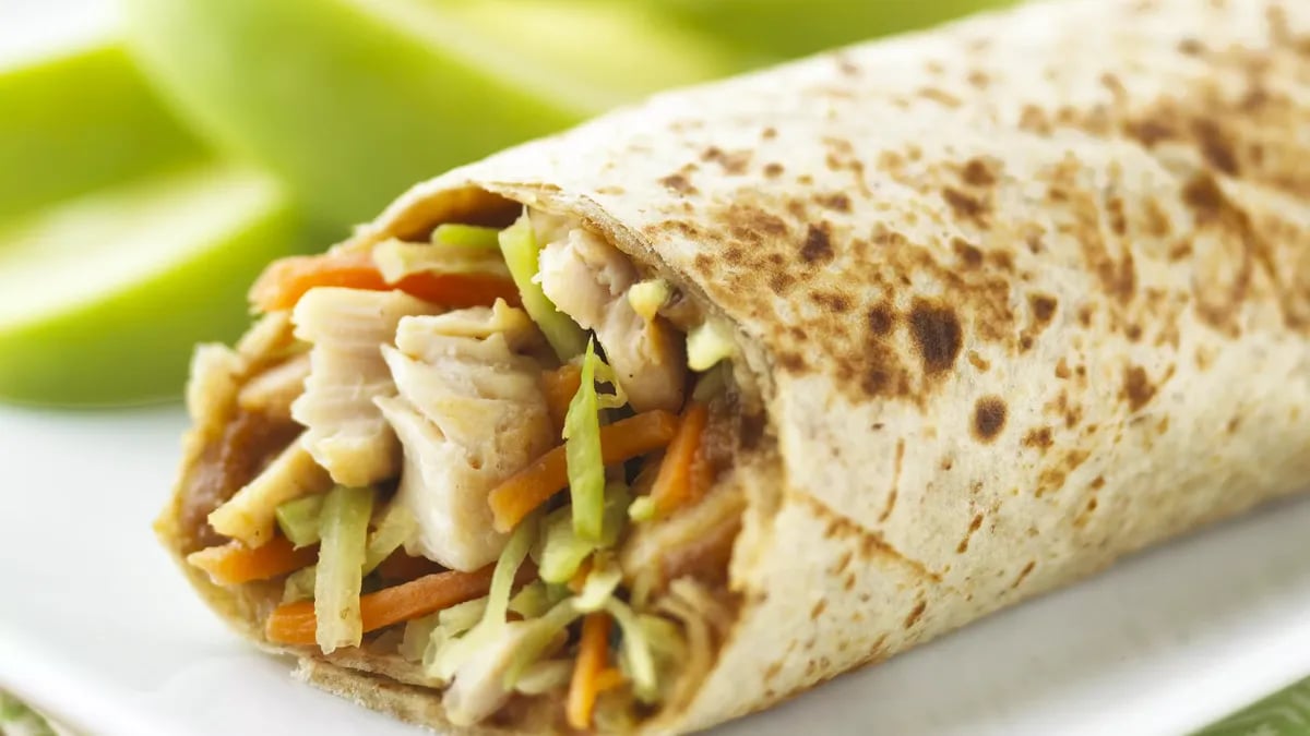 Skinny Peanut and Broccoli Slaw Wraps