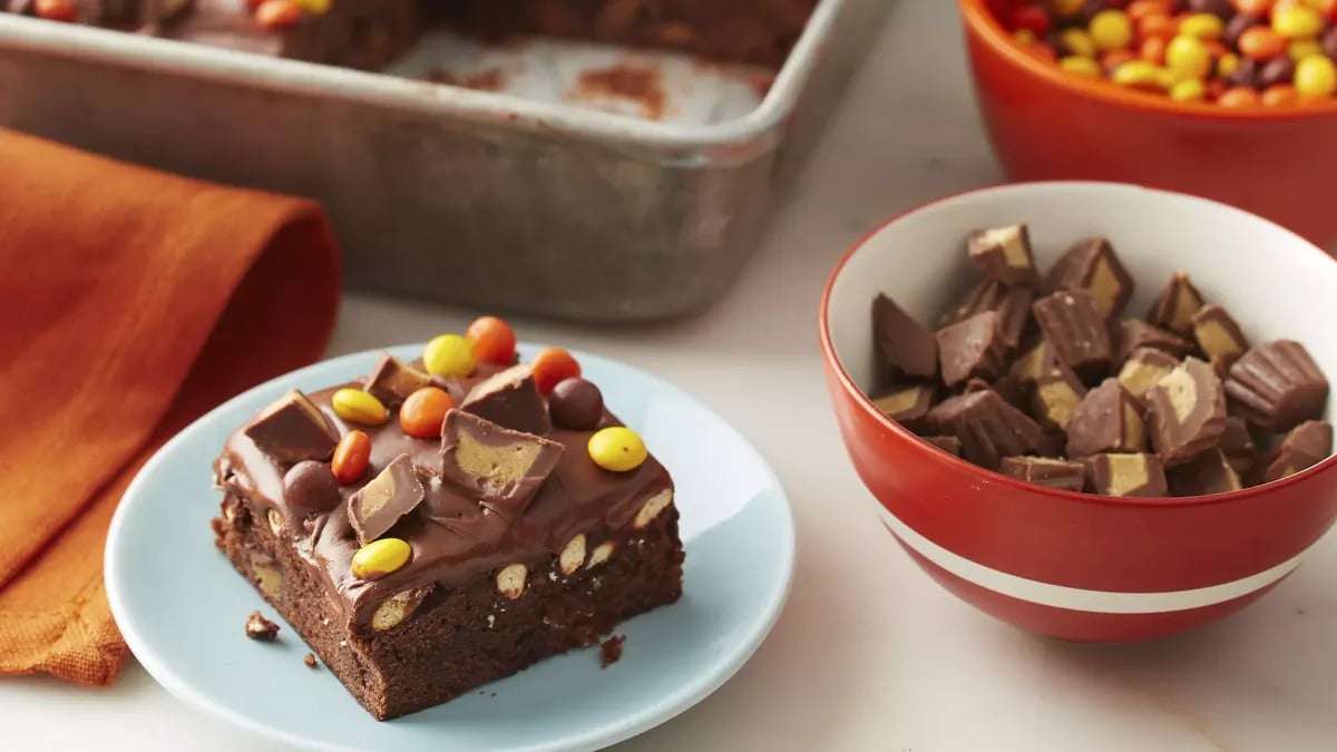 Halloween Candy Brownies