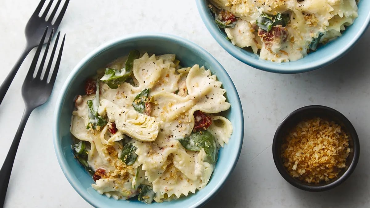 Artichoke Spinach Dip Pasta