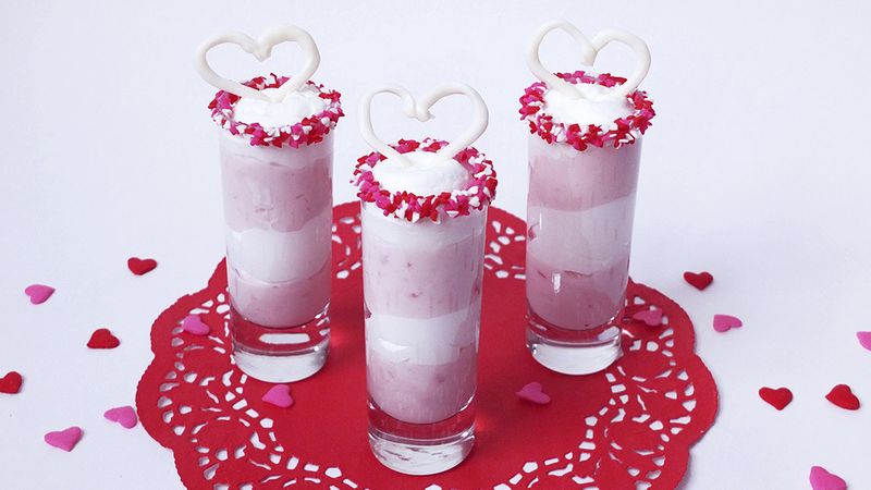 Sweetheart Strawberry Yogurt Parfaits