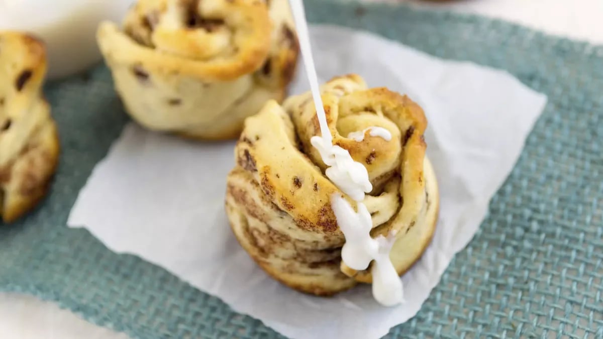 Cinnamon Roll Flowers