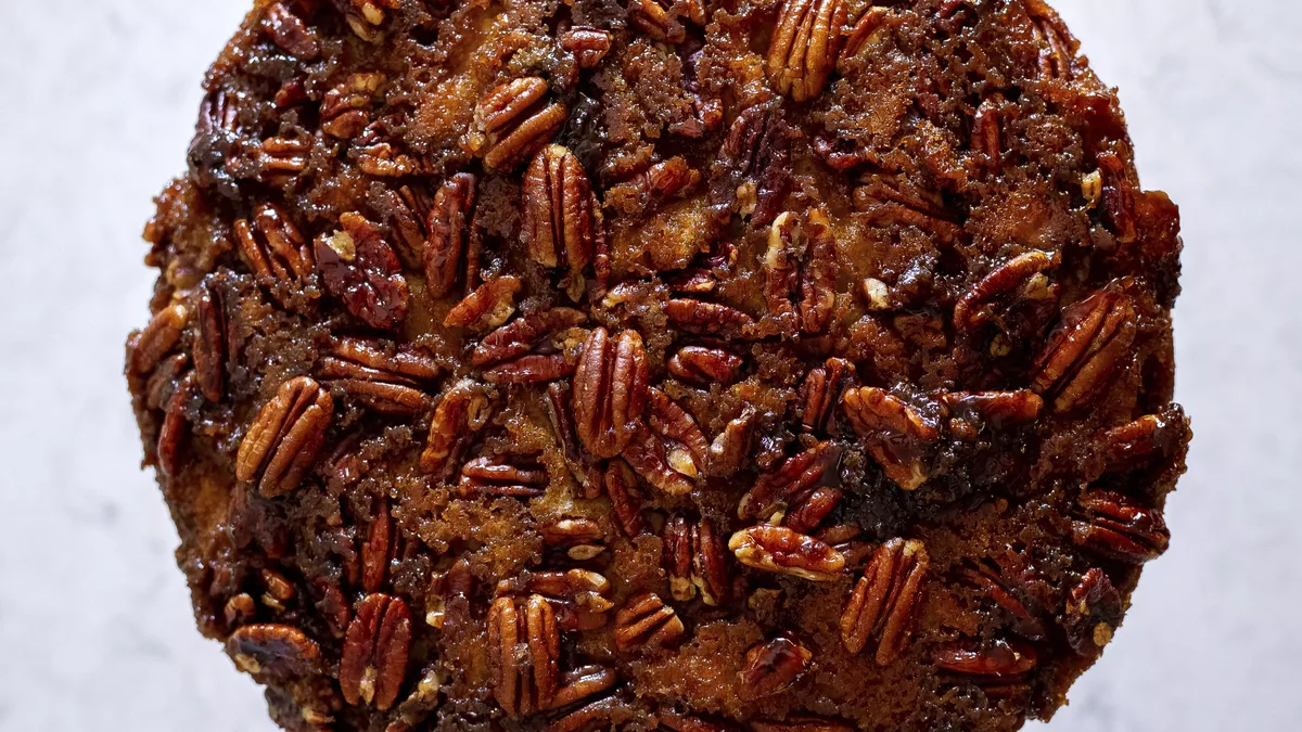 Upside-Down Pecan Cake