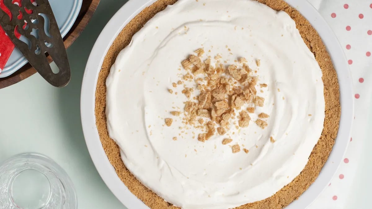 Cinnamon Cereal Milk Banana Cream Pie