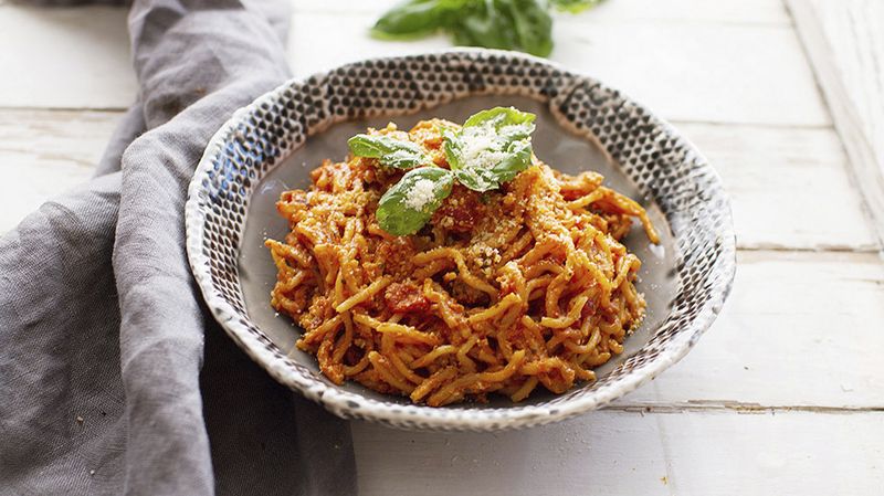 Easy Creamy Slow-Cooker Turkey Spaghetti