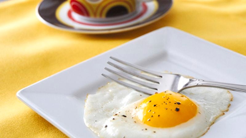 Easy Sunny-Side-Up Eggs Recipe 