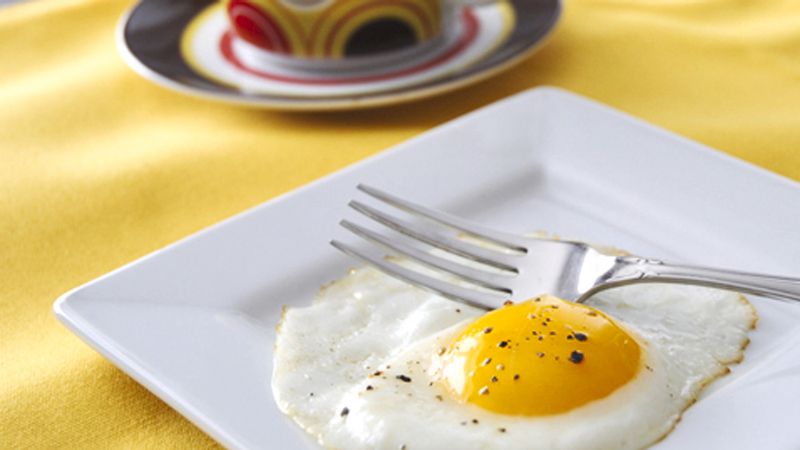 Easy Sunny Side Up Eggs