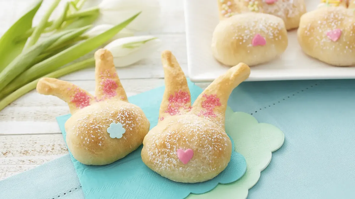 Candy-Stuffed Crescent Bunnies Recipe - Pillsbury.com