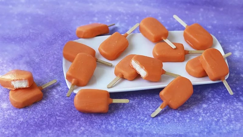 Orange Creamsicle™ Candy Pops