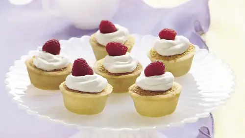 Almond-Amaretto Tarts