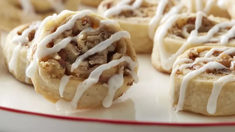 Cinnamon Roll Pie Cookies