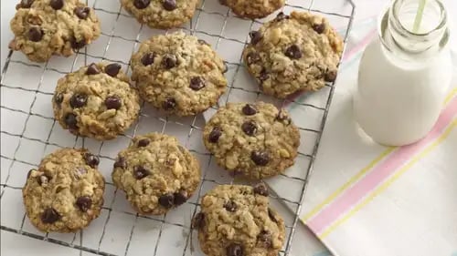 Oatmeal-Chocolate Chip Cookies