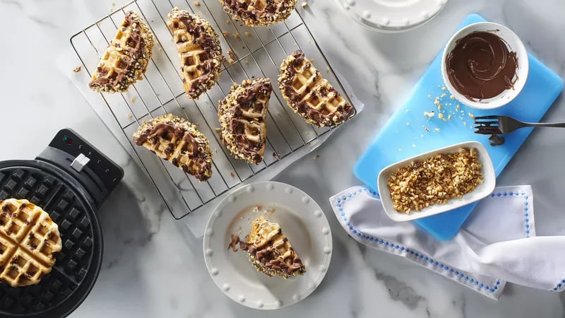 Chocolate Peanut Butter Biscuit Wafflettes