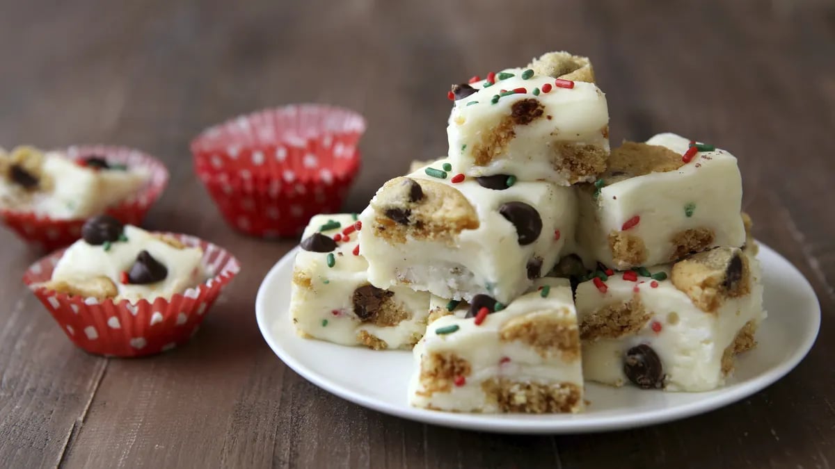 Chocolate Chip Holiday Cookie Fudge