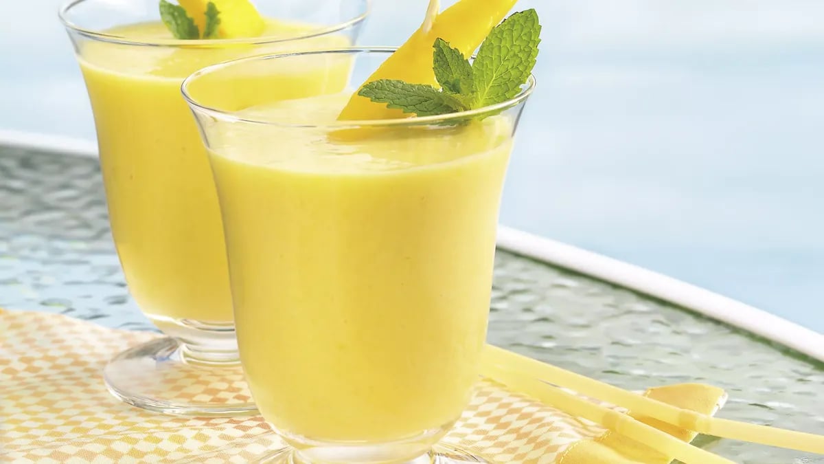 Creamy Mango Smoothies