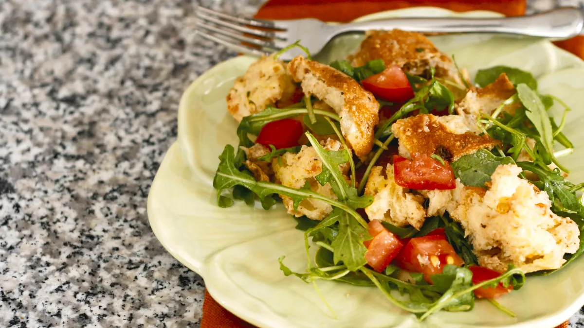 Garlic Bread Panzanella Salad