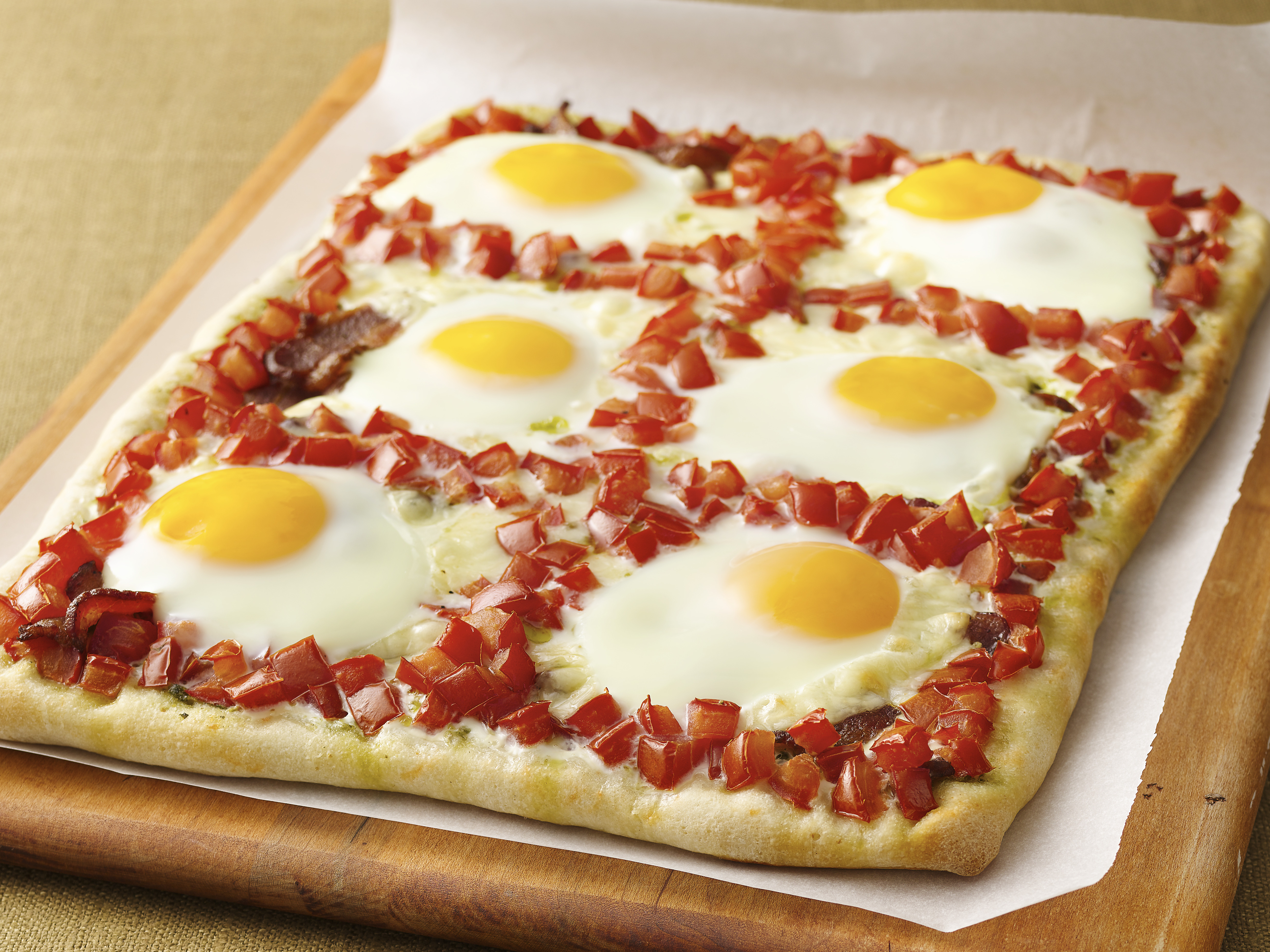 Savory Breakfast Pizza Recipe - Pillsbury.com