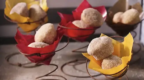Indian Spiced Mini Donut Muffins
