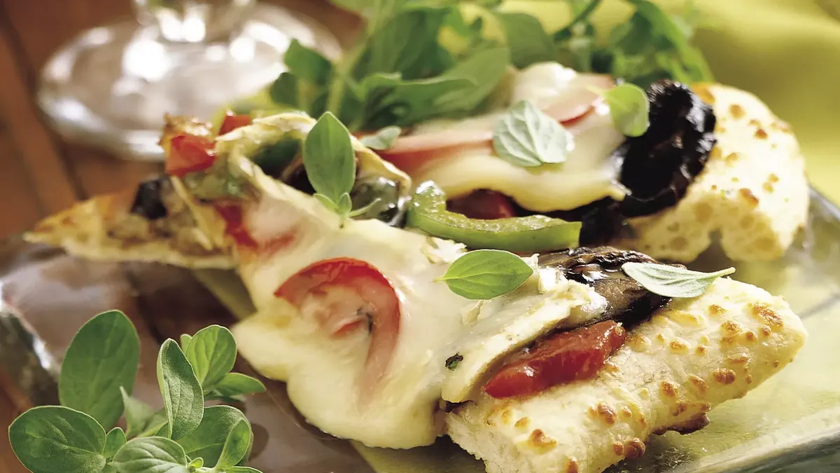 Portabella and Brie Appetizer Pizza