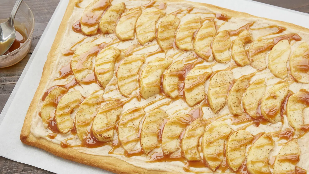 Apple and Cream Cheese Pizza