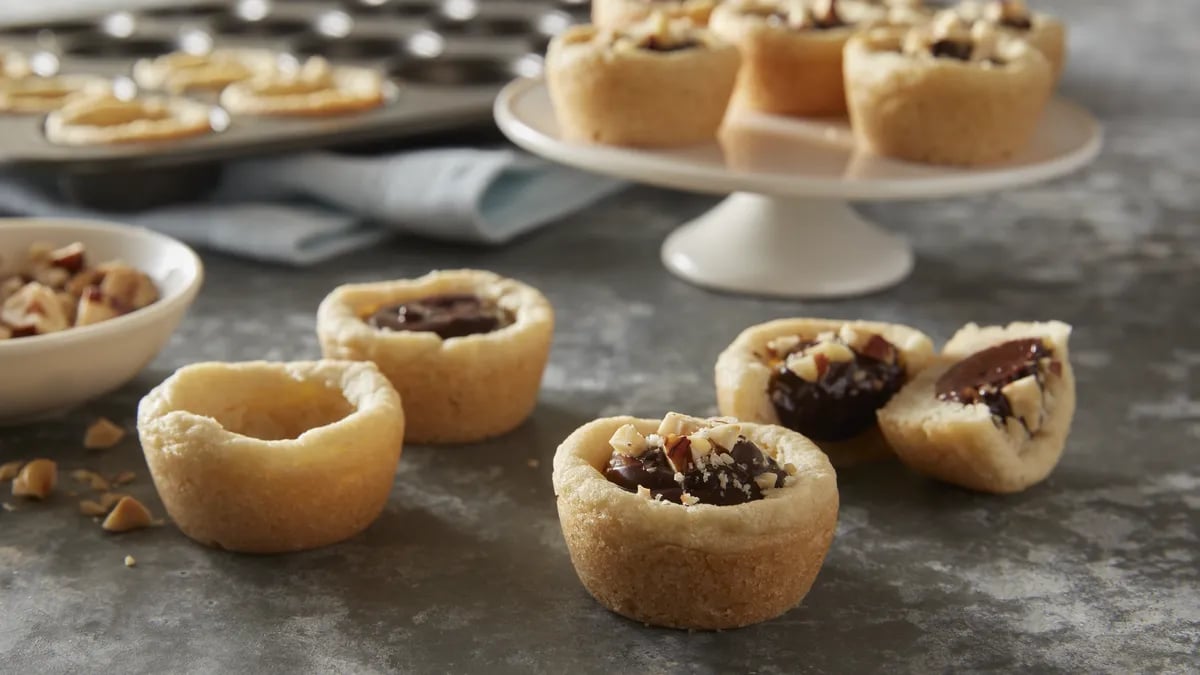 Chocolate Hazelnut Cookie Cups