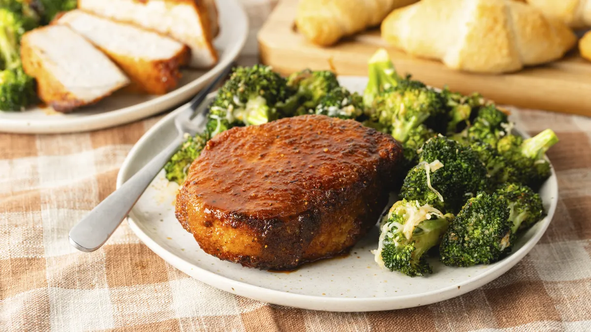 Air Fryer Pork Chops and Broccoli 
