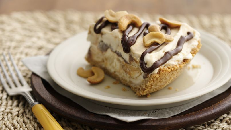 Cashew-Fudge-Caramel Ice Cream Pie
