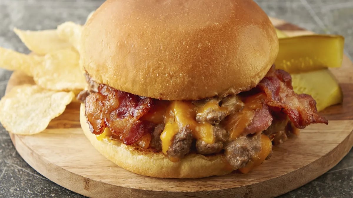 Cheesy Bacon and Beer Sloppy Joes